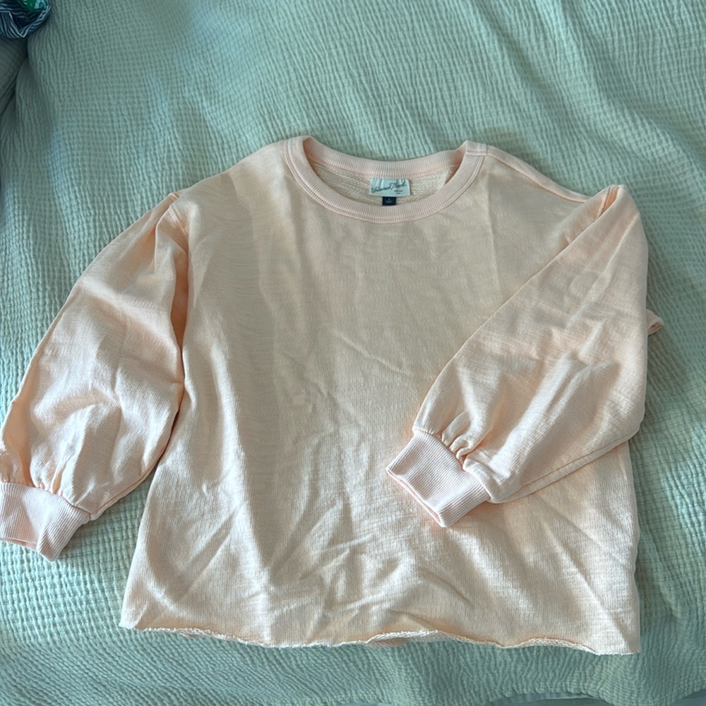 Universal Thread Peach sweatshirt, size small